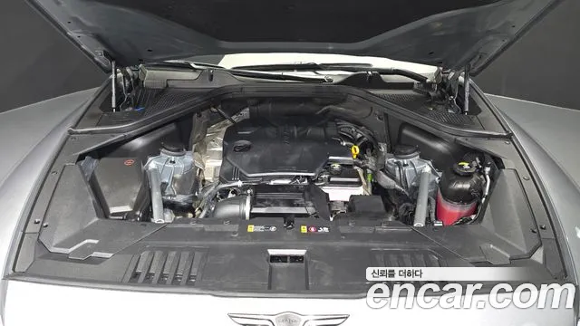 Genesis GV80 2.5T Бензин AWD — Фото автомобиля 6