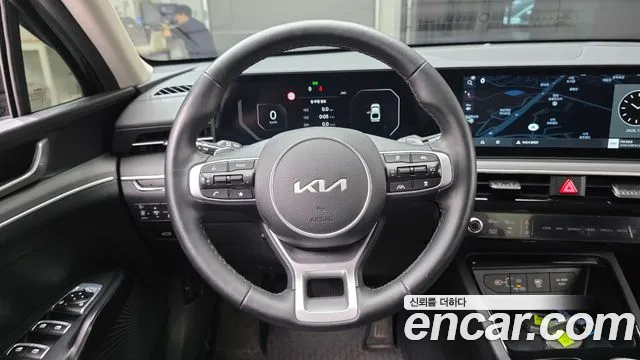 Kia K5 Новый K5 3 поколение 2.0 LPi(Для проката) — Фото автомобиля 12