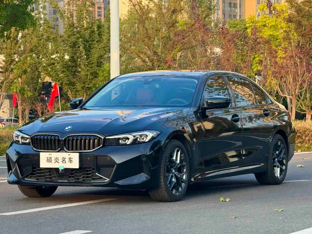 Фотография автомобиля — BMW 3 Series
