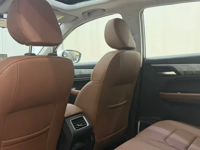 Geely Vision X6 — Фото автомобиля 8