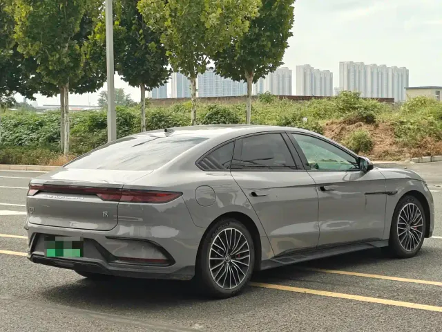 BYD Han — Фото автомобиля 16