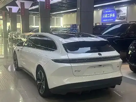 Nio ET5 Touring — Фото автомобиля 9