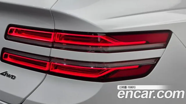 Genesis GV80 — Фото автомобиля 8