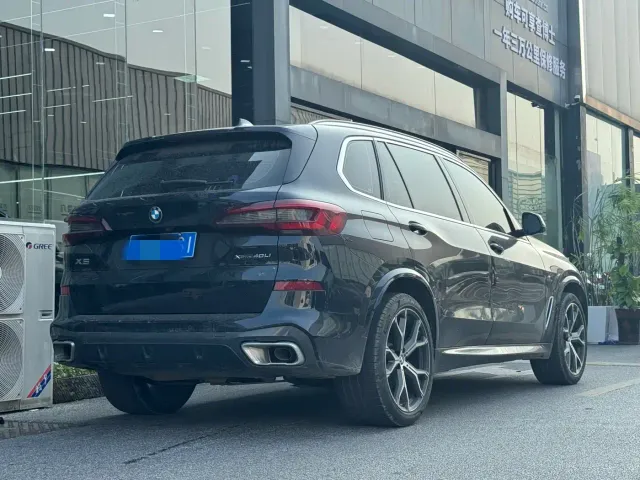 BMW X5 — Фото автомобиля 14