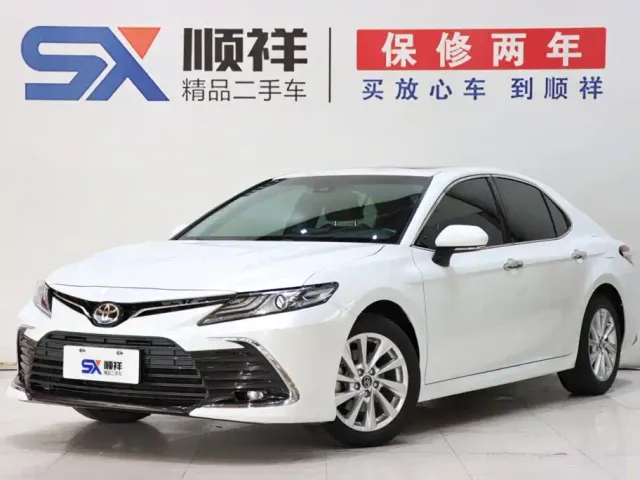 Фотография автомобиля — Toyota Camry