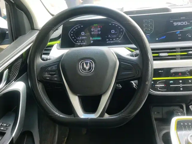 Changan Benben E-Star — Фото автомобиля 15