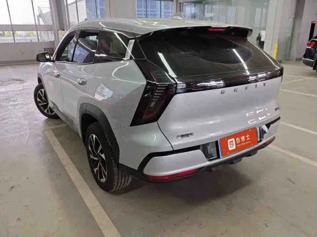 Geely Boyue L — Фото автомобиля 6