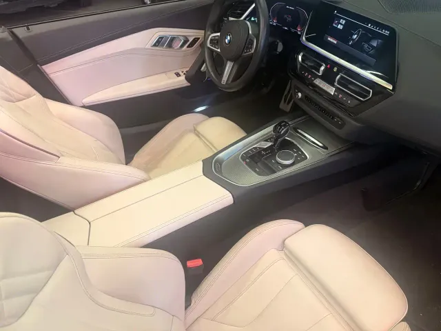 BMW Z4 — Фото автомобиля 9