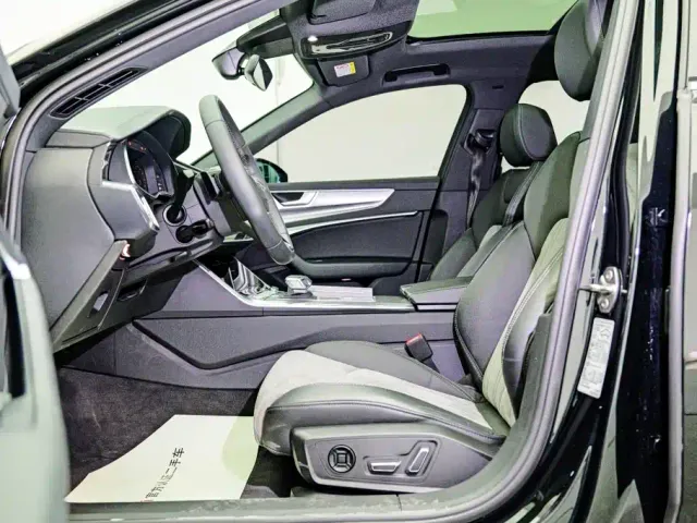 Audi A6L — Фото автомобиля 10