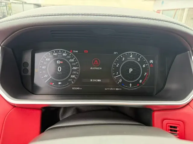 Land Rover Range Rover Sport 2022 3.0 L6 Gloss Black Edition — Фото автомобиля 7