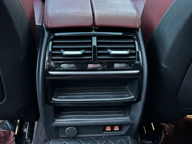 BMW 5 Series — Фото автомобиля 9