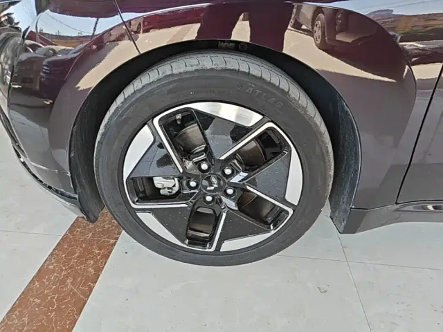 Wuling Starlight — Фото автомобиля 22