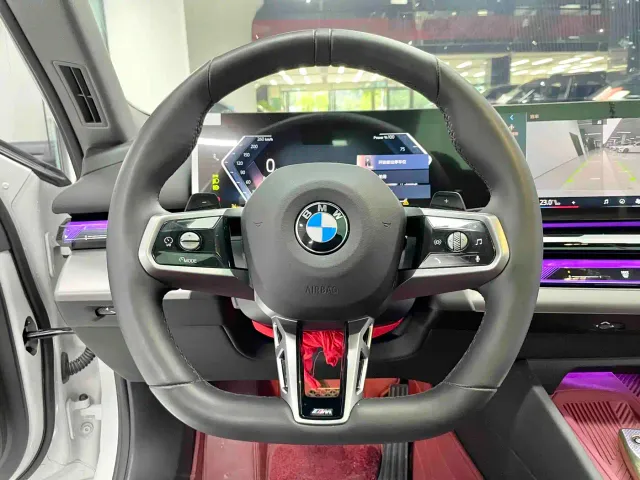 BMW 5 Series — Фото автомобиля 16