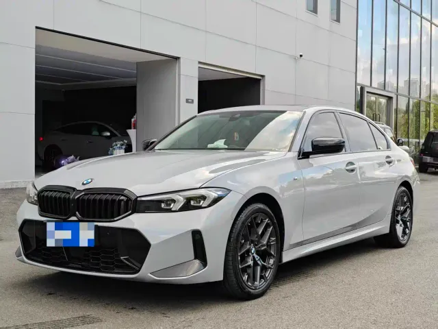 Фотография автомобиля — BMW 3 Series