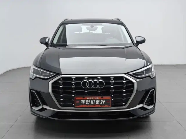 Audi Q3 — Фото автомобиля 3