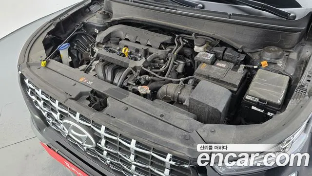Hyundai Venue — Фото автомобиля 9