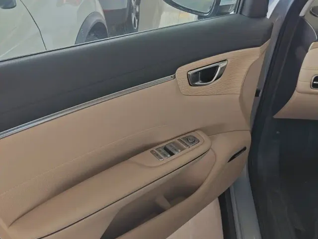 Wuling Bingo S — Фото автомобиля 12