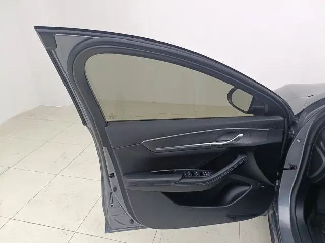 BYD Destroyer 05 2024 Glory Edition DM-i 55KM Luxury — Фото автомобиля 18