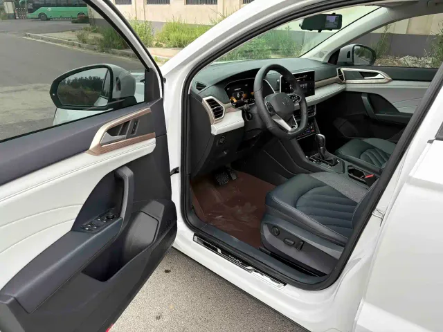 Volkswagen Tharu — Фото автомобиля 9
