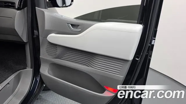 Hyundai Staria — Фото автомобиля 13