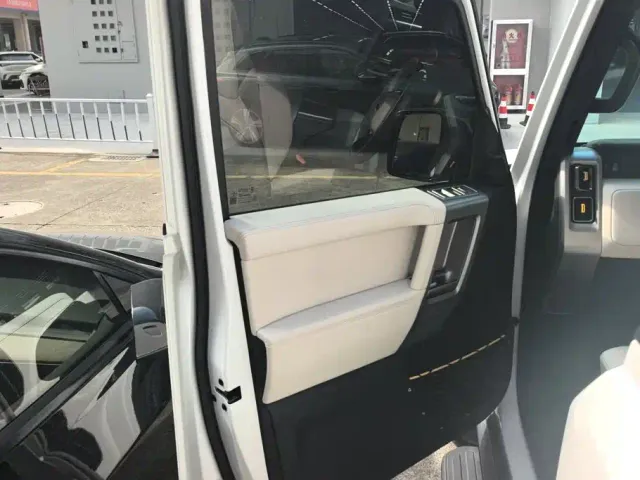 iCAR V23 — Фото автомобиля 7
