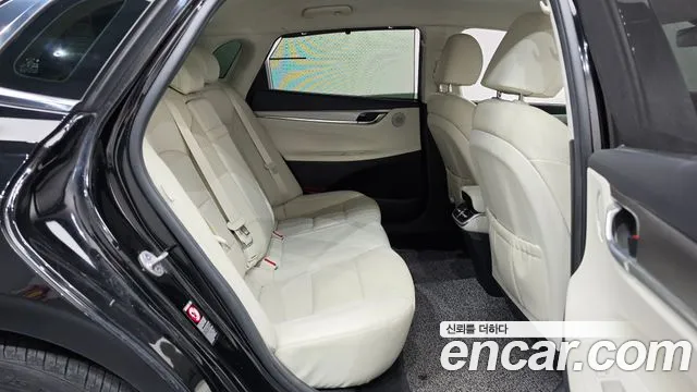 Hyundai Grandeur (New) Hybrid — Фото автомобиля 18