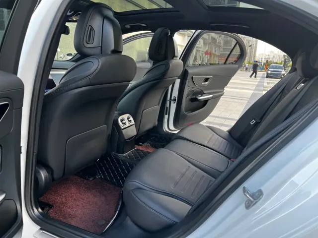 Mercedes-Benz C-Class — Фото автомобиля 9