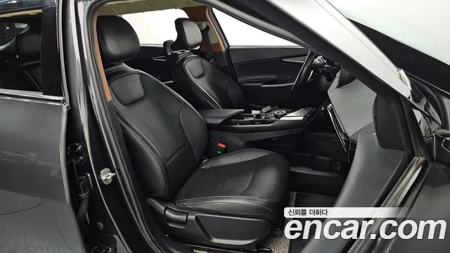 Kia EV6 — Фото автомобиля 11
