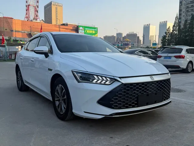 BYD Qin PLUS — Фото автомобиля 3