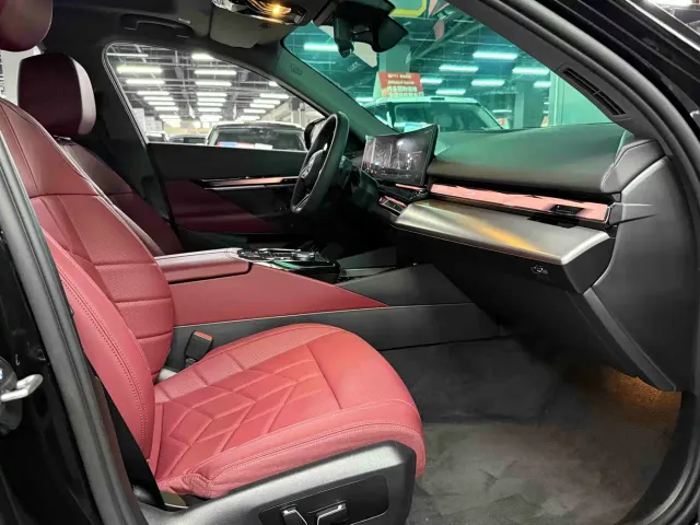 BMW 5 Series — Фото автомобиля 16