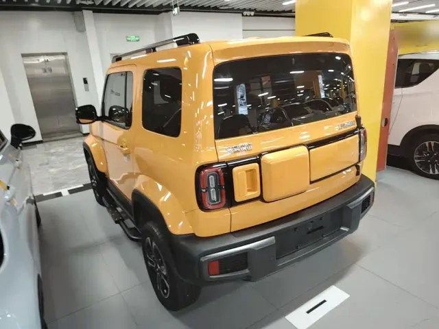 Baojun Yep — Фото автомобиля 4