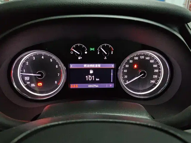 Buick LaCrosse — Фото автомобиля 14