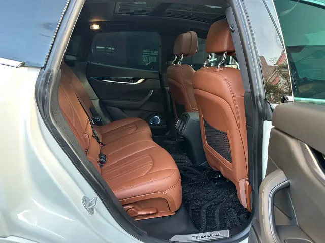 Maserati Levante — Фото автомобиля 15