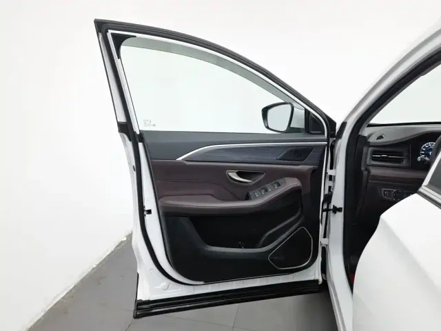Jetour X90 Plus — Фото автомобиля 8