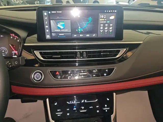 Changan CS75 — Фото автомобиля 12