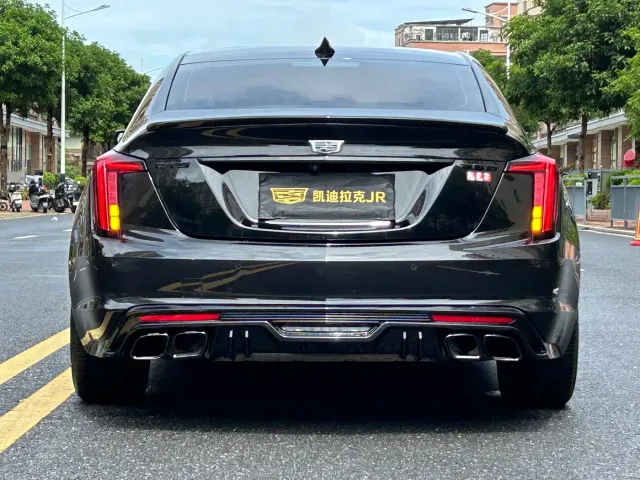 Cadillac CT5 — Фото автомобиля 5