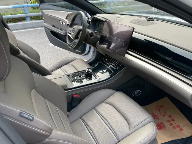 BYD Han — Фото автомобиля 13