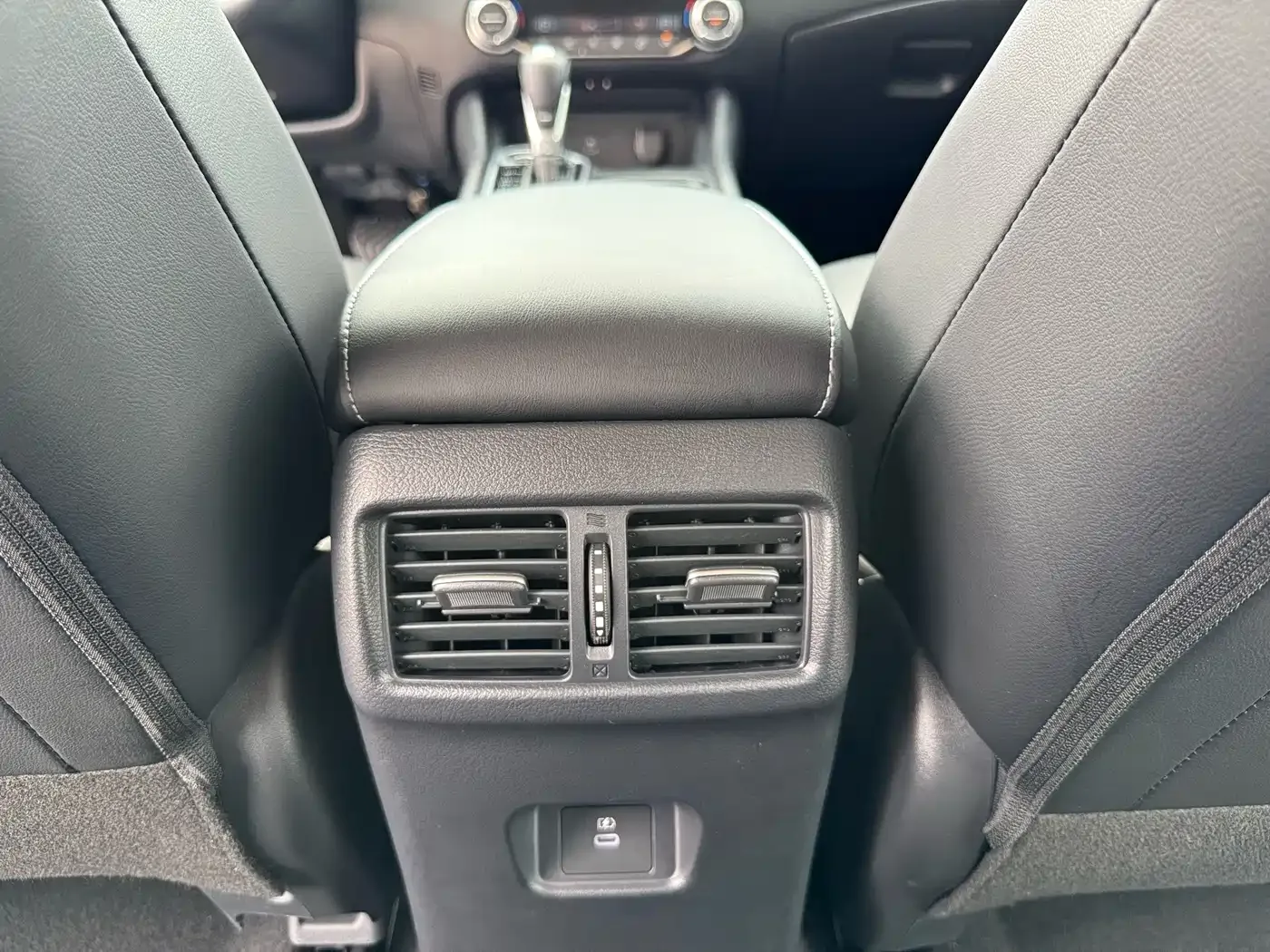 Nissan Sylphy 2023 1.6L CVT Deluxe Edition — Фото автомобиля 13