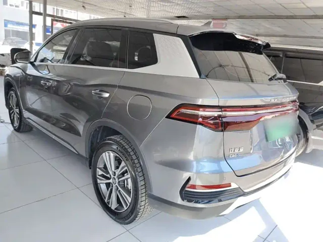 BYD Song Pro — Фото автомобиля 4