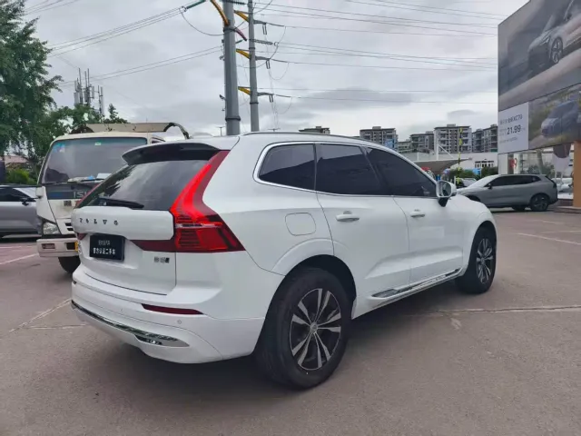 Volvo XC60 — Фото автомобиля 13