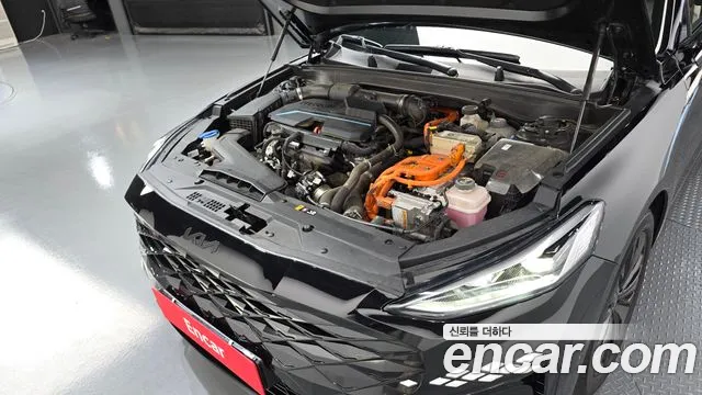 Kia K8 Hybrid — Фото автомобиля 6