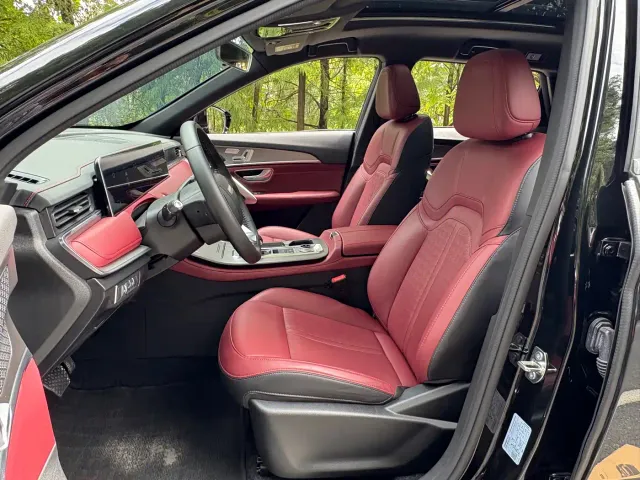 Jetour X70 Plus — Фото автомобиля 8