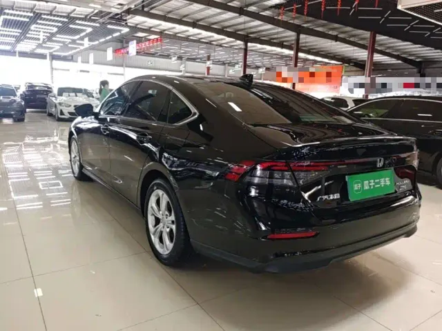 Honda Accord — Фото автомобиля 4