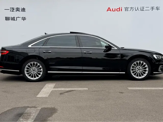 Audi A8 — Фото автомобиля 3