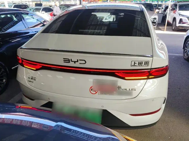 BYD Qin PLUS — Фото автомобиля 5