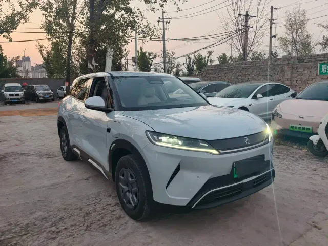 BYD Yuan UP — Фото автомобиля 3