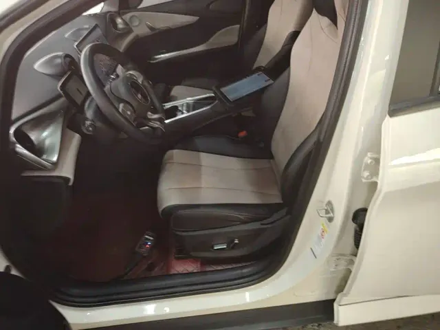 BYD Dolphin — Фото автомобиля 14