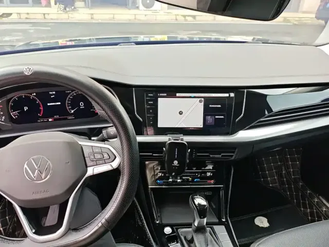 Volkswagen Passat — Фото автомобиля 5