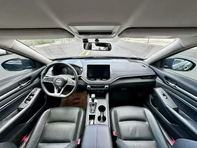 Nissan Teana — Фото автомобиля 5