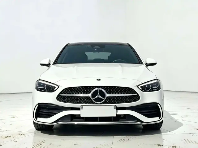 Mercedes-Benz C-Class — Фото автомобиля 2
